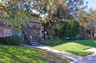 Casa Del Tiempo in Escondido, CA - Building Photo - Building Photo