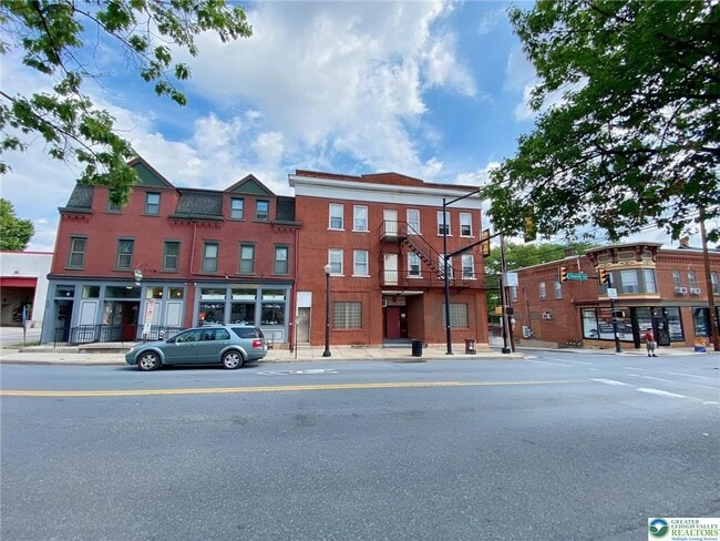 property at 429 E 4th St