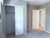 335 E Lancaster Ave photo'