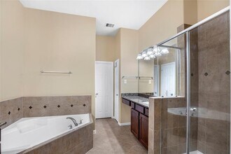 17906 Arapaho Hill Ln in Humble, TX - Building Photo - Building Photo