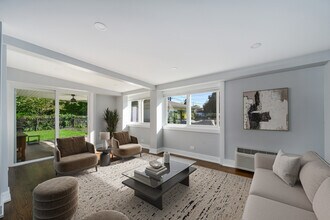 7225 E Prairie Rd in Lincolnwood, IL - Building Photo - Building Photo