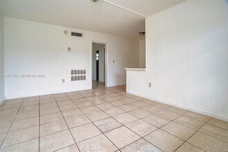 4300 SW 67th Ave in Miami, FL - Building Photo - Building Photo