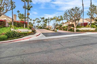12132 Royal Birkdale Row in San Diego, CA - Building Photo