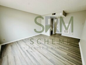 1704 Rowan St, Unit 3 in Louisville, KY - Building Photo - Building Photo