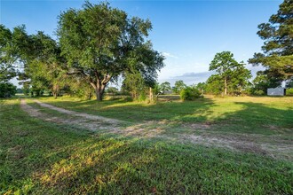 36622 Tompkins Rd in Hempstead, TX - Building Photo - Building Photo