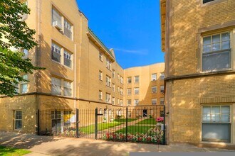 1606 W Sunnyside Ave in Chicago, IL - Building Photo - Building Photo
