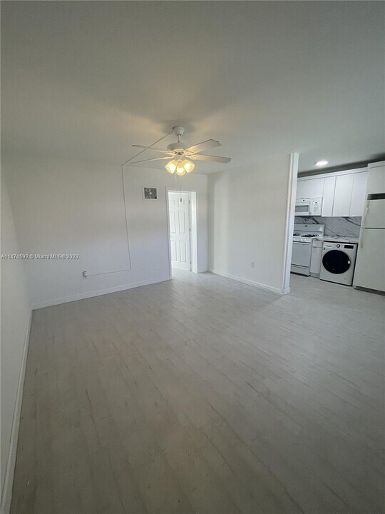 4550 SW 67th Ave-Unit -9 in Miami, FL - Building Photo