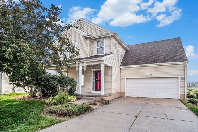 property at 13705 S 28th Cir