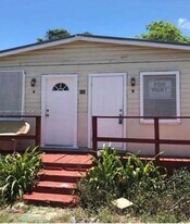 506 18th St in West Palm Beach, FL - Building Photo