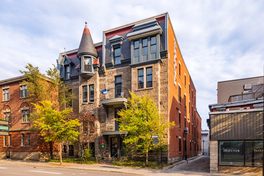 416 René Lévesque Boul E in Montréal, QC - Building Photo