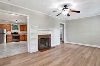 312 Pineview Ln W in Mobile, AL - Building Photo - Building Photo