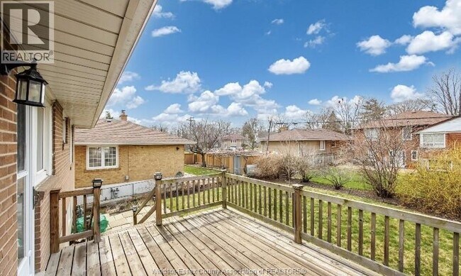 26 Breadner Dr in Toronto, ON - Building Photo - Building Photo