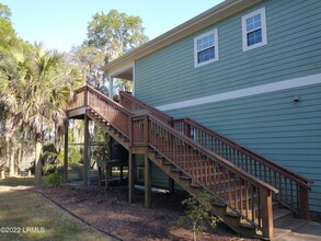 36 Salt Creek Dr E in Beaufort, SC - Building Photo - Building Photo