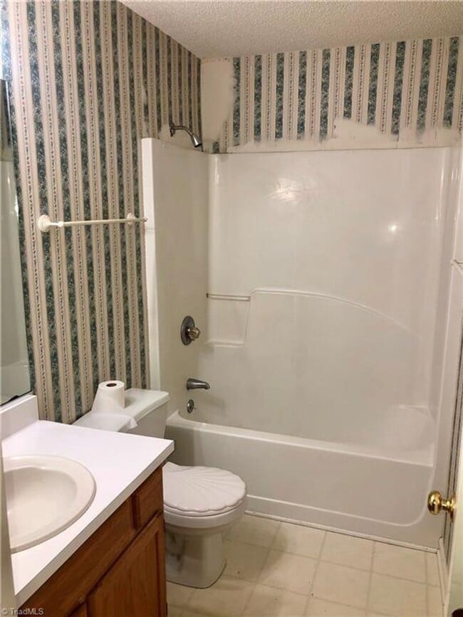 214 English Ct in Trinity, NC - Building Photo - Building Photo