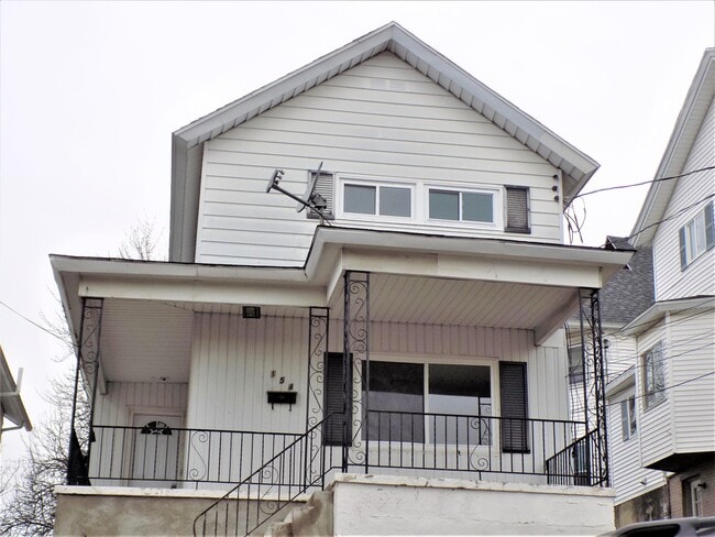 property at 154 S Sumner Ave
