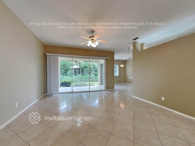 3718 72nd Terrace E in Sarasota, FL - Building Photo - Building Photo