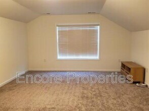 513 Old Ride Dr in Holly Springs, NC - Building Photo - Building Photo