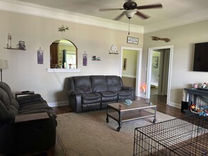 102 Durgin Drive in Bonaire, GA - Building Photo - Building Photo