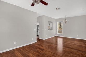 4204 Spring Oak Dr in Charlotte, NC - Building Photo - Building Photo