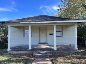 1648 W Rev Dr Ransom Howard St in Port Arthur, TX - Building Photo