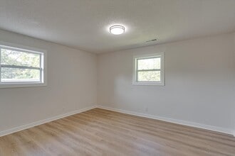 190 E Leawood Ave in Red Bank, TN - Building Photo - Building Photo