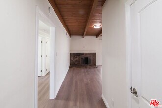 8646 Corbin Ave in Los Angeles, CA - Building Photo - Building Photo