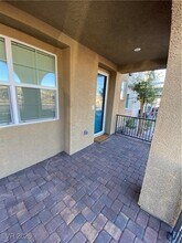 828 Royal Beekman St in Henderson, NV - Building Photo - Building Photo
