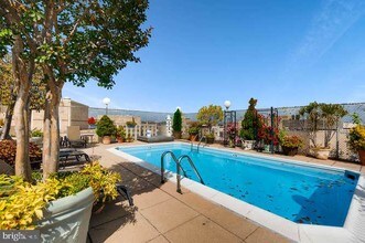 1325 18th St NW-Unit -410 in Washington, DC - Building Photo - Building Photo