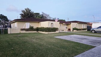 9721 SW 37th Terrace in Miami, FL - Building Photo