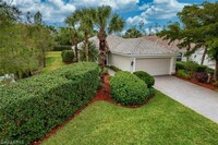 10072 Oakhurst Way in Ft. Myers, FL - Foto de edificio - Building Photo