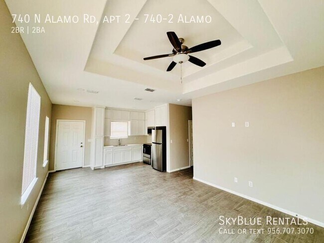 740 N Alamo Rd in Alamo, TX - Building Photo - Building Photo