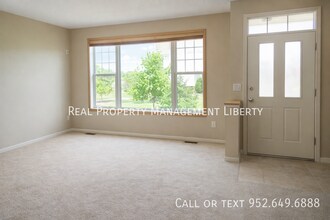 13779 54th Ave N in Minneapolis, MN - Building Photo - Building Photo