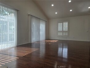 12670 Oxford Dr in La Mirada, CA - Foto de edificio - Building Photo