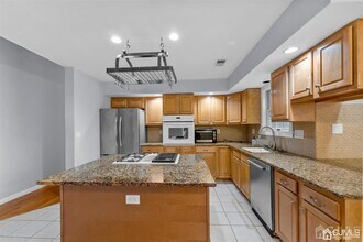 88 Union Valley Rd in Monroe Township, NJ - Building Photo - Building Photo
