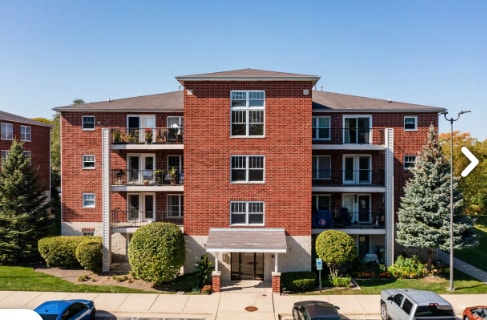 237 N Mill Rd, Unit 5 in Addison, IL - Foto de edificio - Building Photo