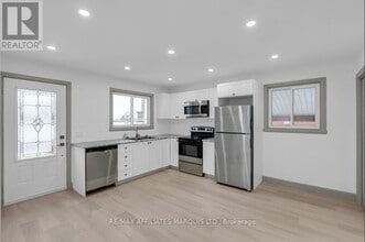 814 Alice St in Cornwall, ON - Building Photo - Building Photo