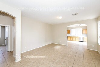 534 Startop St in Henderson, NV - Foto de edificio - Building Photo