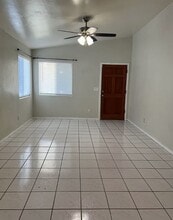 1330 E Lark Way in Tucson, AZ - Building Photo - Building Photo