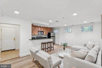 610 Bashford Ln in Alexandria, VA - Building Photo - Building Photo
