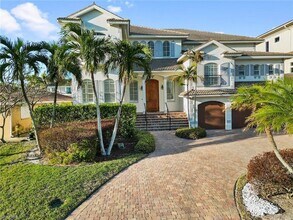 405 Tradewinds Ave in Naples, FL - Building Photo - Building Photo
