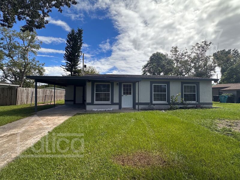 2155 Aaron Ave in Orlando, FL - Building Photo