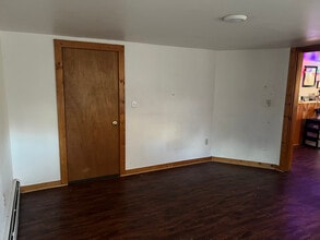 85 Delafield St in Poughkeepsie, NY - Building Photo - Building Photo