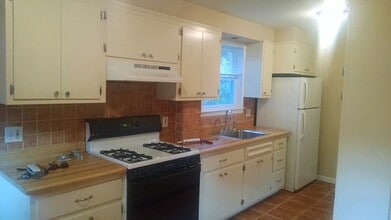 1 Lovell Ave, Unit A in Morristown, NJ - Foto de edificio - Building Photo