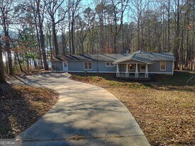 2832 N Holcomb Dr in Martin, GA - Building Photo