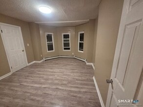 63 Seyms St in Hartford, CT - Building Photo - Building Photo