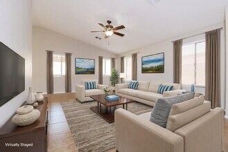 16501 N 113th Ave in Surprise, AZ - Foto de edificio - Building Photo