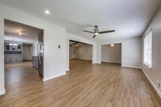4833 Chilton Dr in Dallas, TX - Building Photo - Building Photo