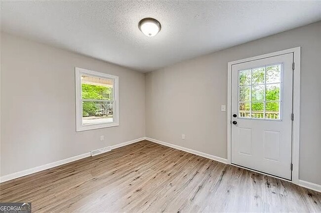 property at 32 Cherokee Ridge Rd