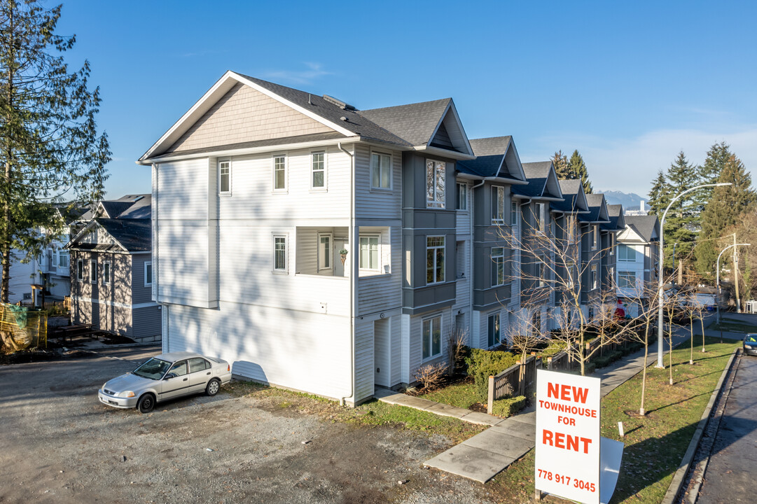 Phoenix Hill in Surrey, BC - Building Photo