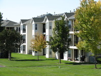 Aspen Hills Apartments in Meridian, ID - Building Photo - Building Photo